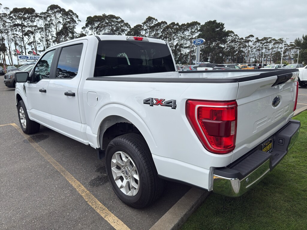 2023 Ford F-150 XLT photo 2