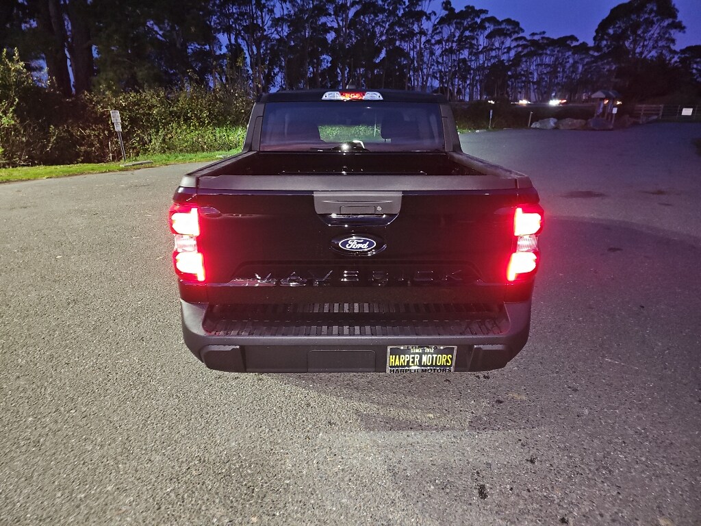 2025 Ford Maverick XL photo 2