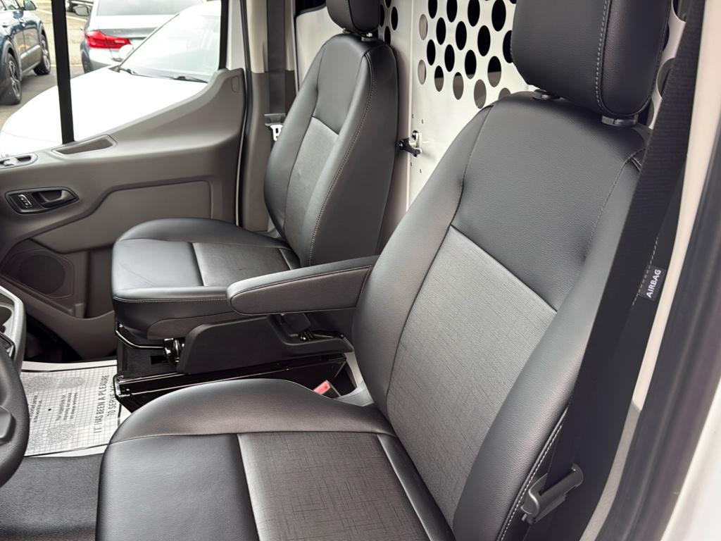 2024 Ford Transit Cargo Van photo 2