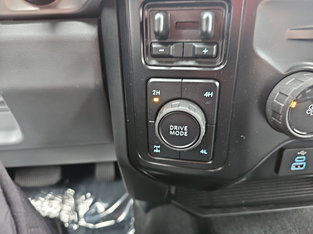 2026 Ford F-350 Super Duty XL - Photo 17
