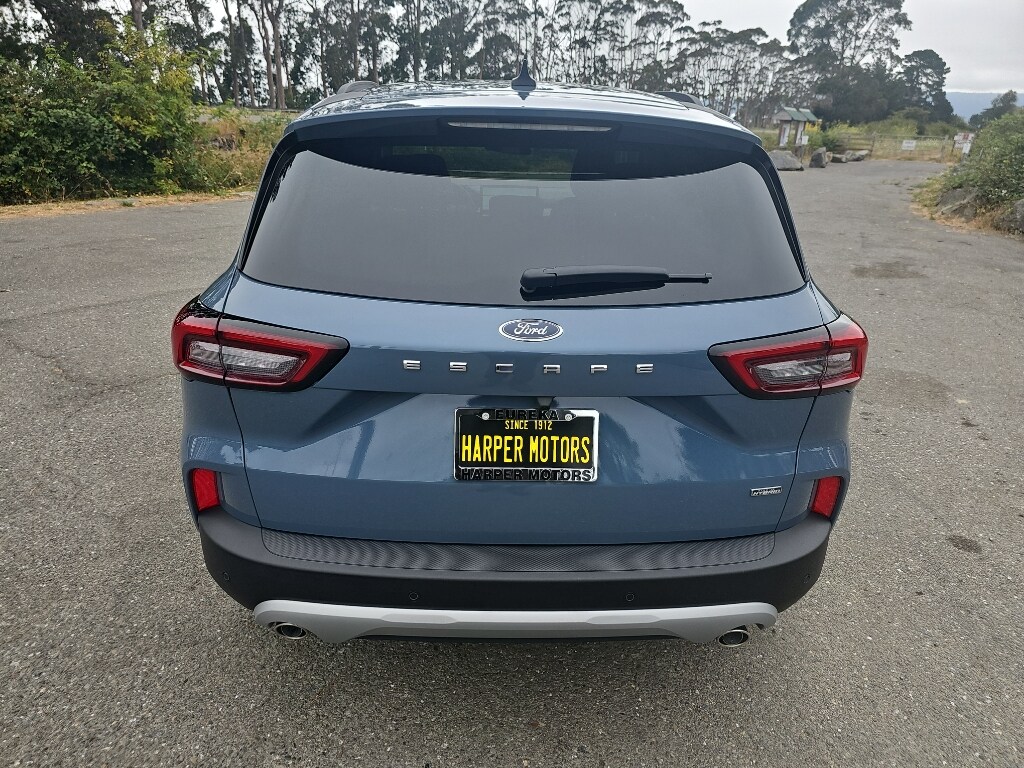 2025 Ford Escape Plug-In Hybrid photo 4
