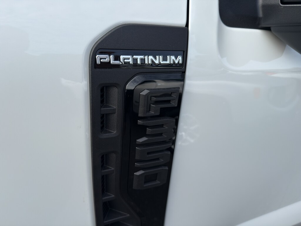 New 2026 Ford Super Duty F-350 Platinum TRUCK