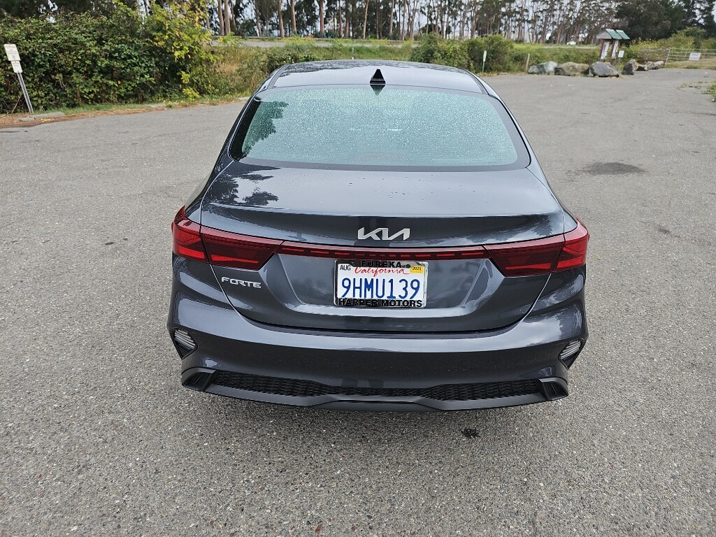 2023 Kia Forte LXS photo 4