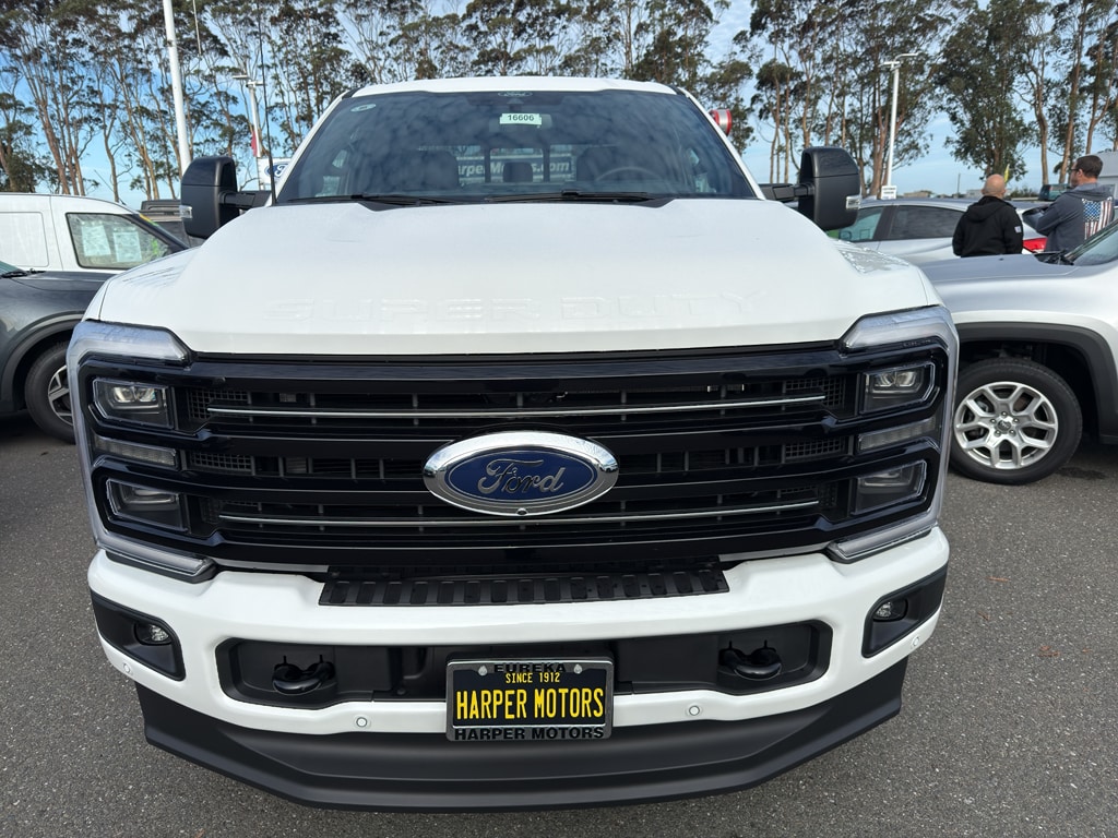 2026 Ford F-350 Super Duty Platinum - Photo 10