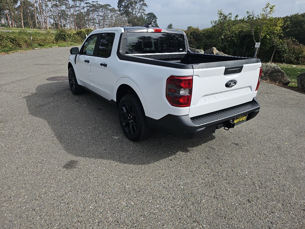 2025 Ford Maverick XLT photo 2