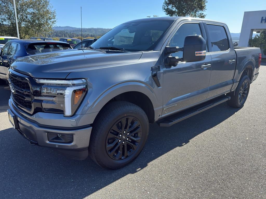 New 2025 Ford F-150 Lariat TRUCK