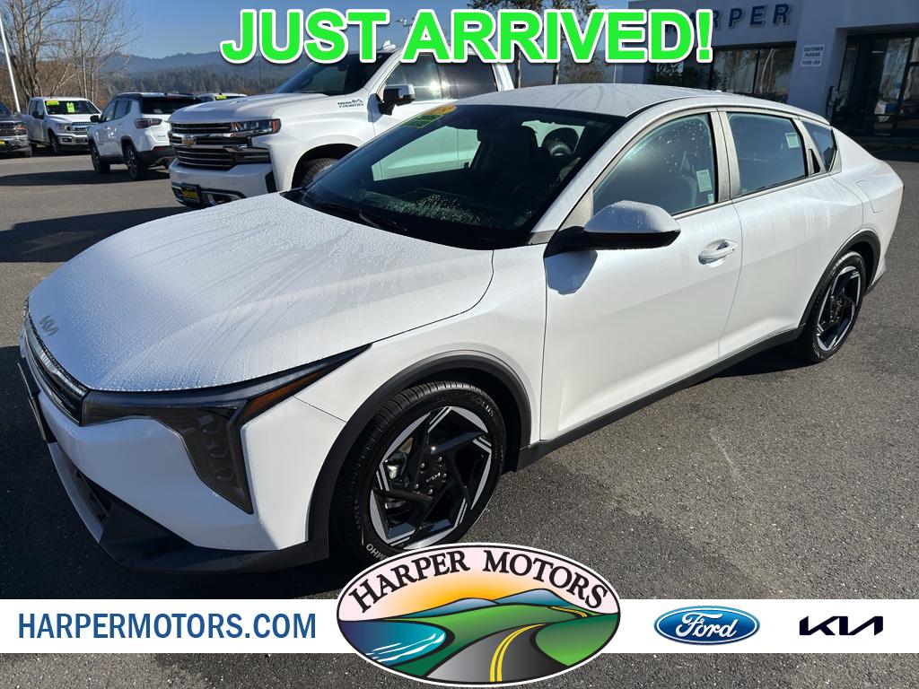 2025 Kia K4 EX's photo