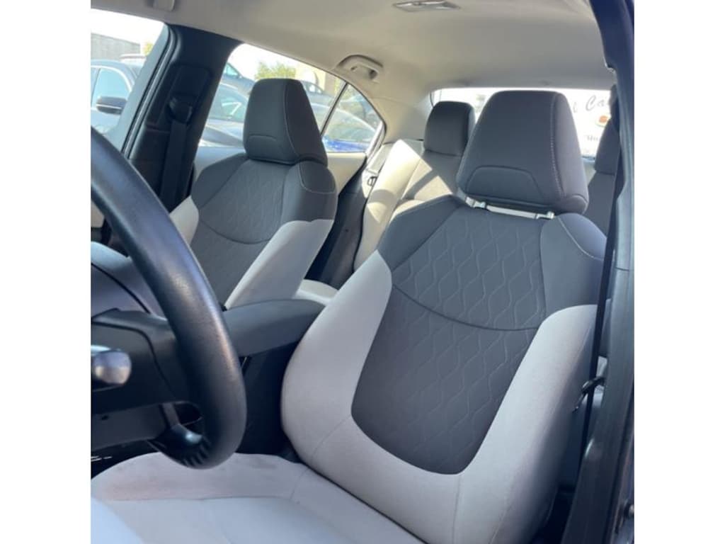 Used 2022 Toyota Corolla LE Sedan