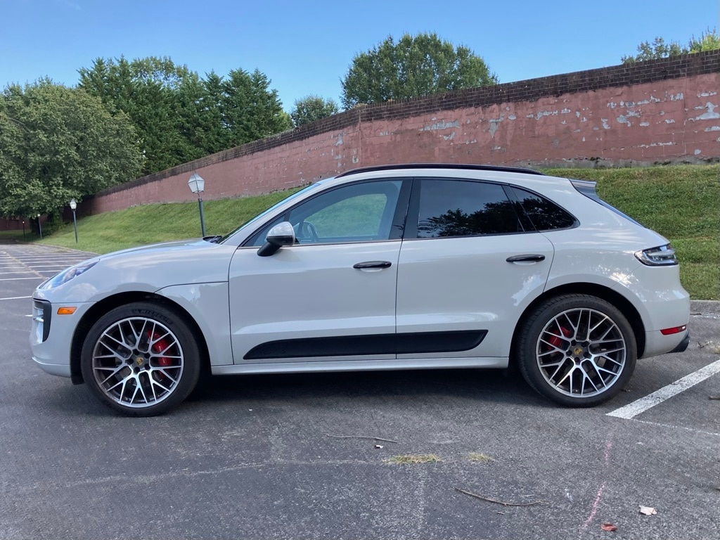2021 Porsche Macan GTS photo 2