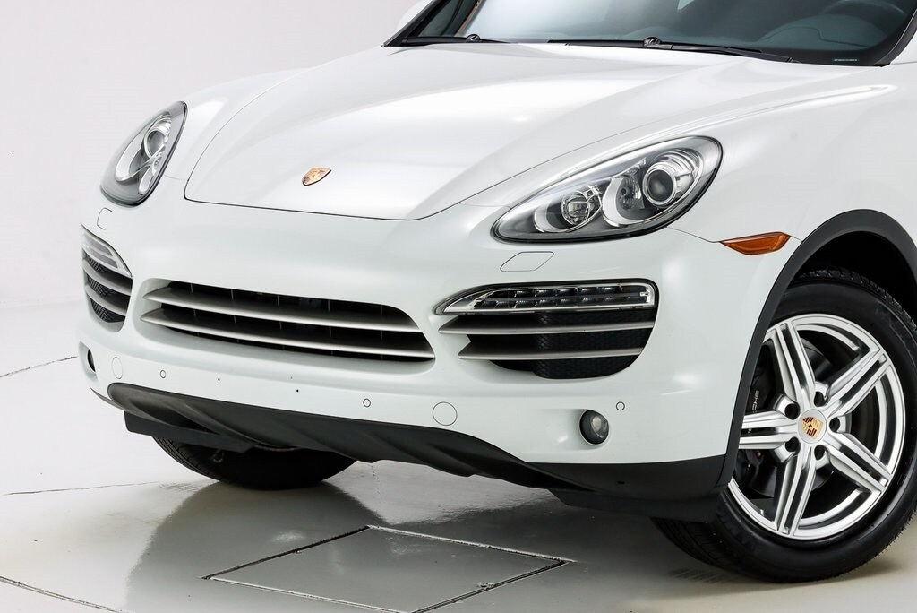 Used 2014 Porsche Cayenne Platinum Edition with VIN WP1AA2A21ELA90518 for sale in Knoxville, TN