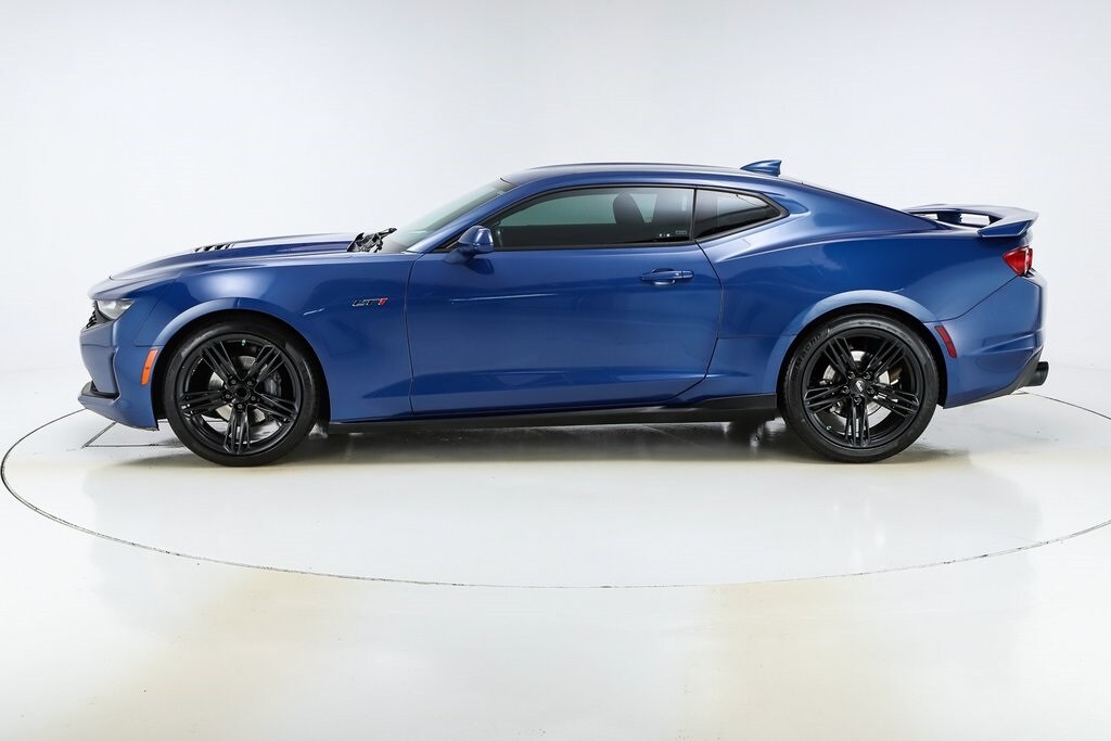 2020 Chevrolet Camaro LT1 photo 2