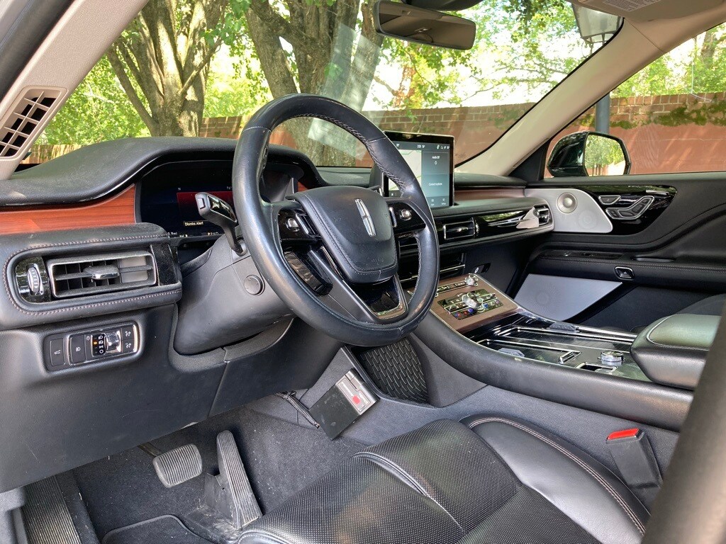 2021 Lincoln Aviator Reserve Premium photo 3