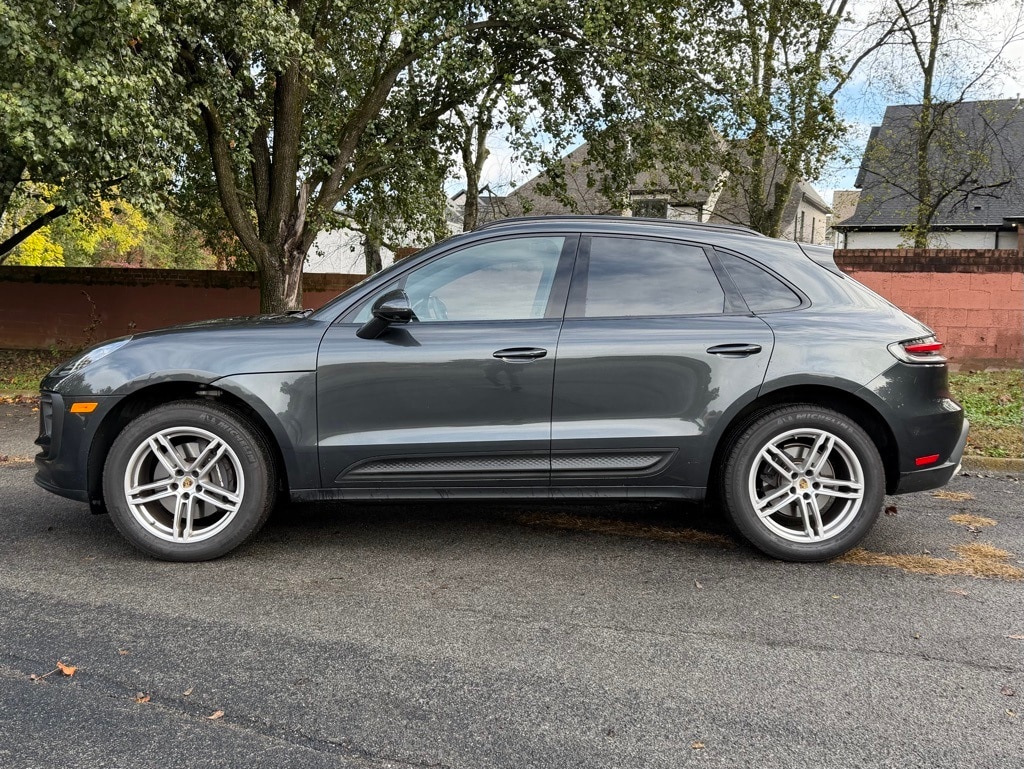 Certified 2025 Porsche Macan  SUV