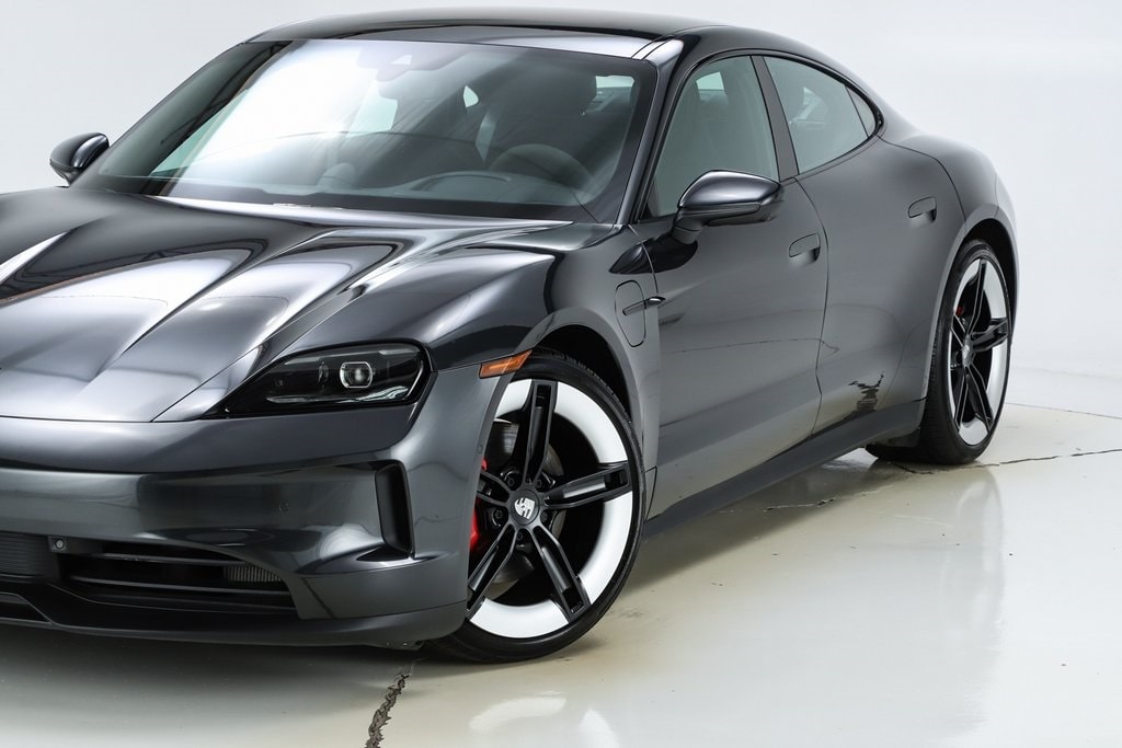 2025 Porsche Taycan S - Photo 8