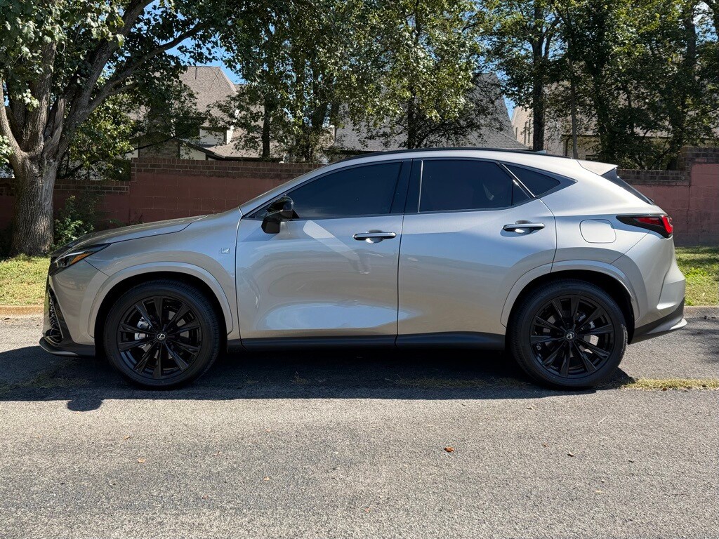 2025 Lexus NX 350 F SPORT Handling photo 2