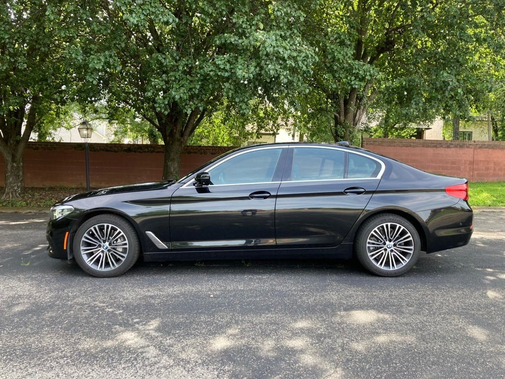 Used 2019 BMW 5 Series 530i with VIN WBAJA7C5XKWW18909 for sale in Knoxville, TN