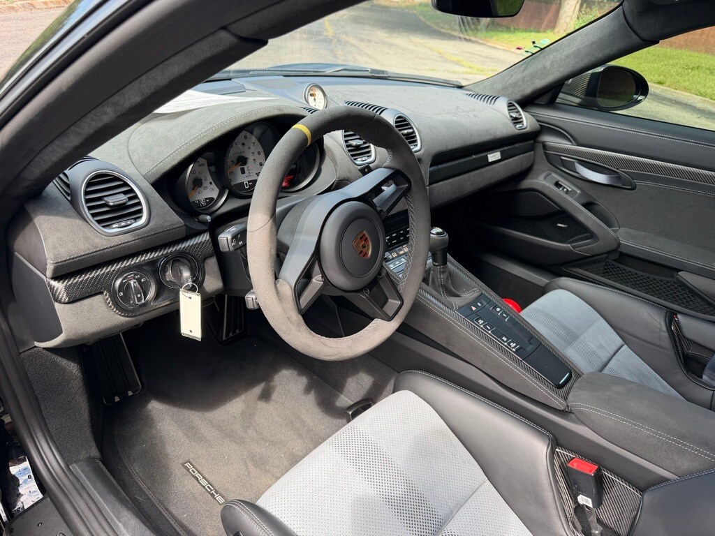 2024 Porsche Cayman GT4 RS photo 4