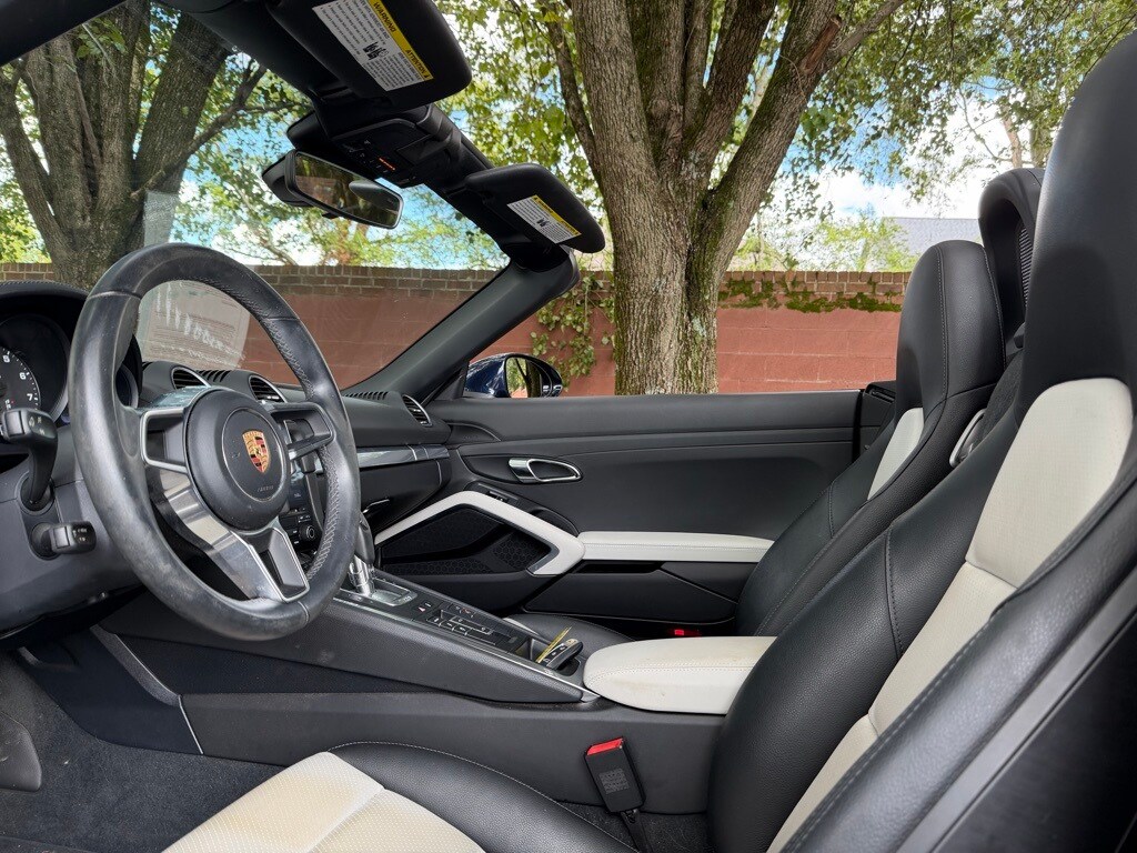 2018 Porsche Boxster photo 4