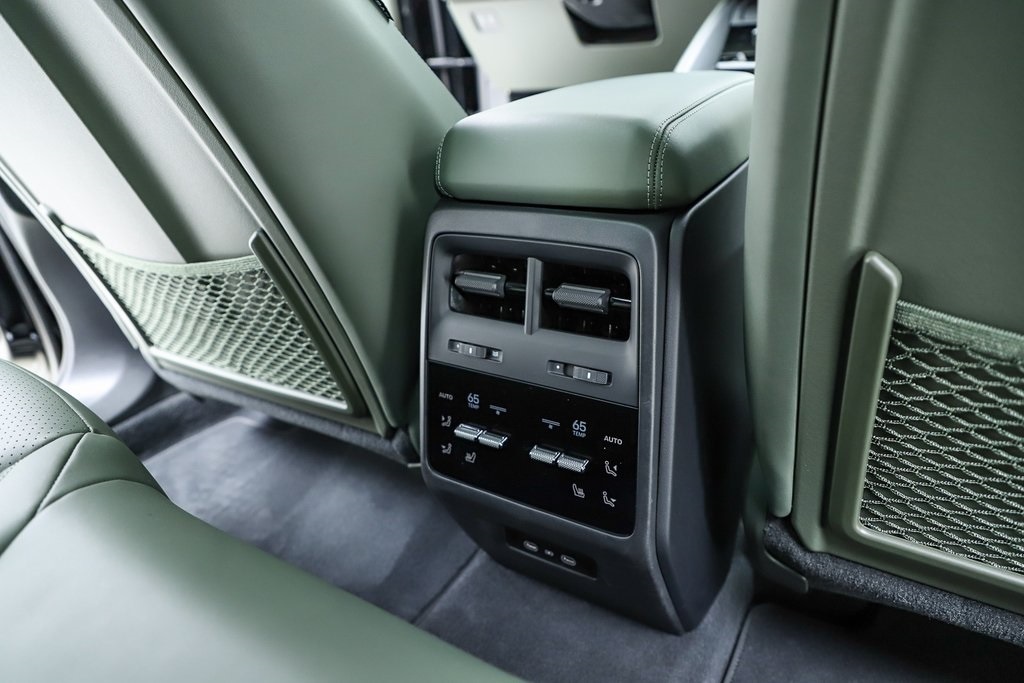 2025 Porsche Macan S - Photo 75