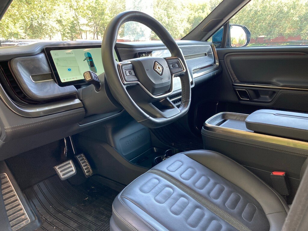2022 Rivian R1T Launch Edition photo 3