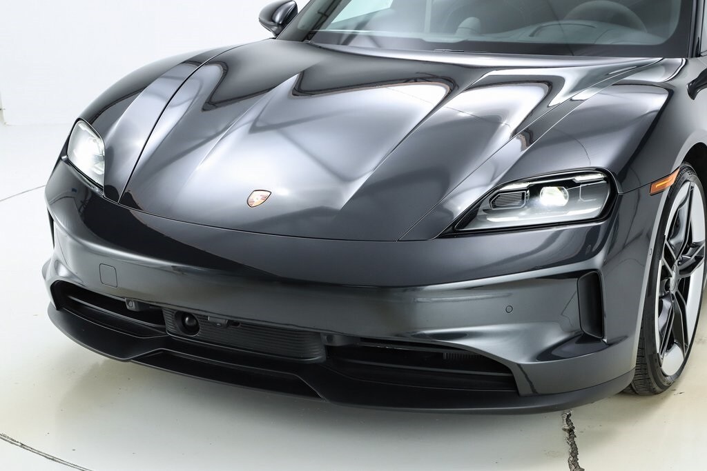 2025 Porsche Taycan S - Photo 35