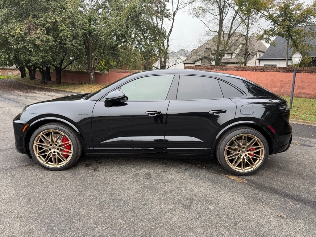 Certified 2025 Porsche Macan Electric Turbo SUV