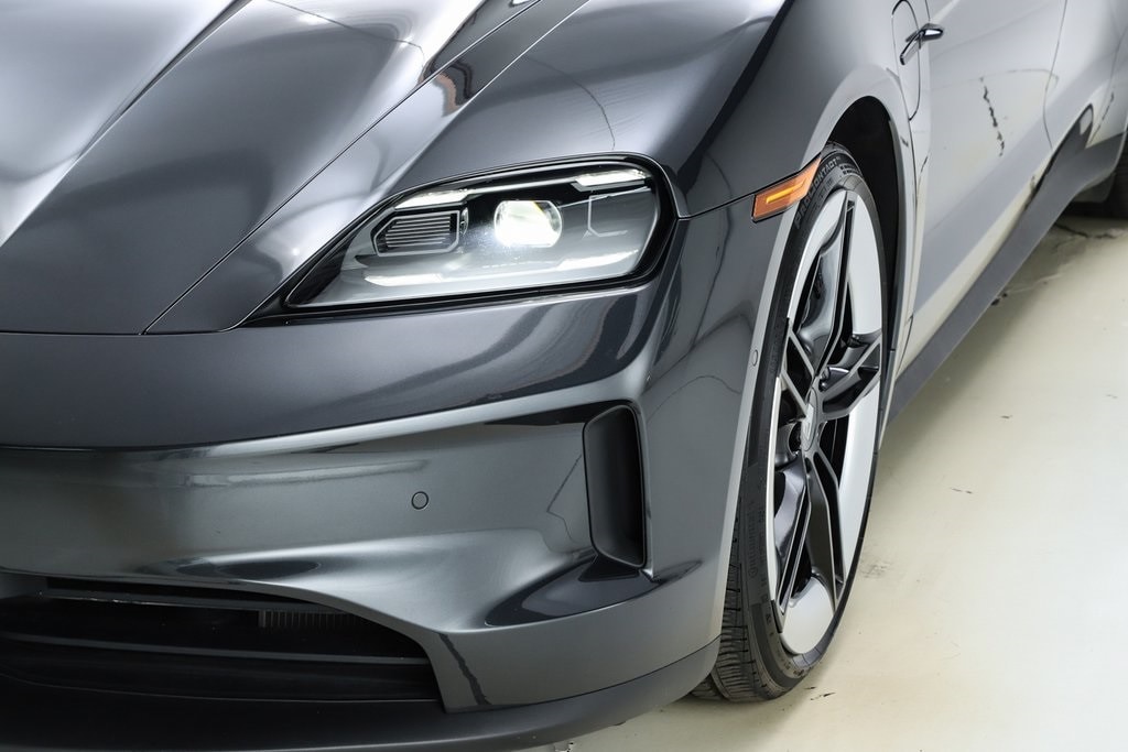 2025 Porsche Taycan S - Photo 34