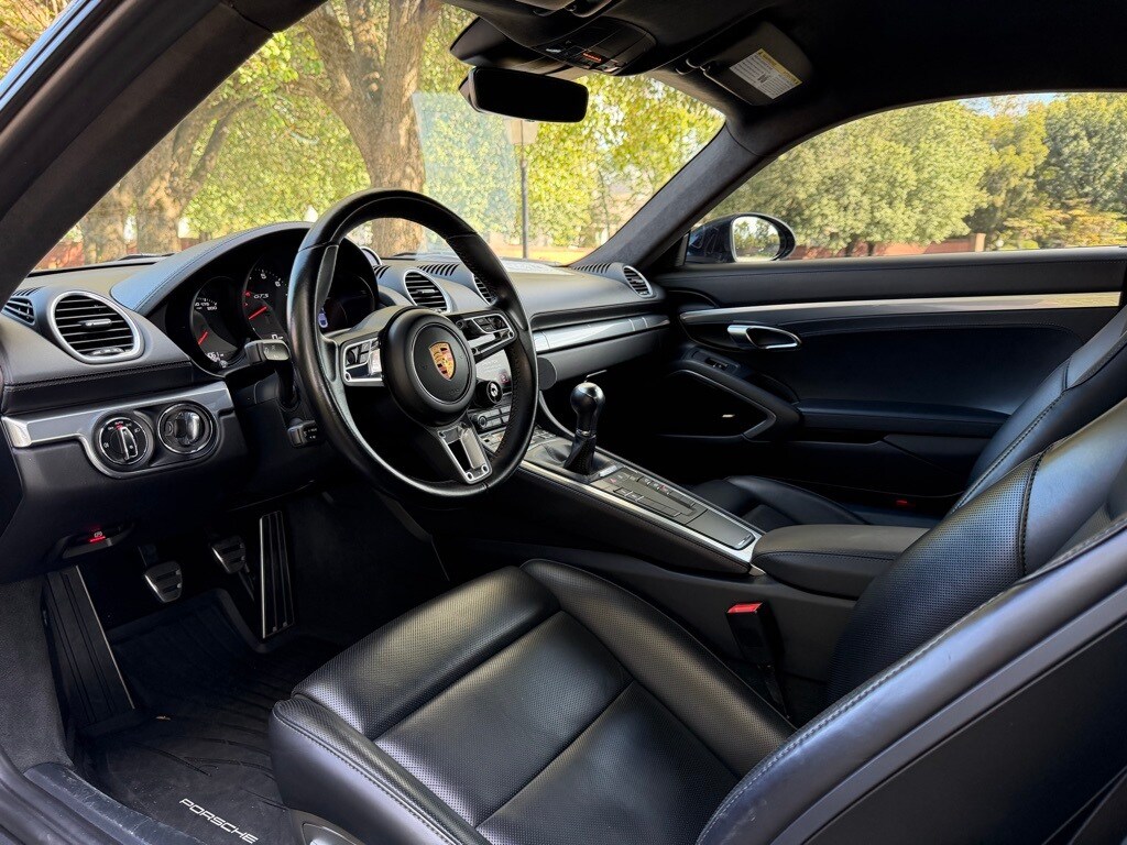 2021 Porsche Cayman GTS 4.0 photo 4