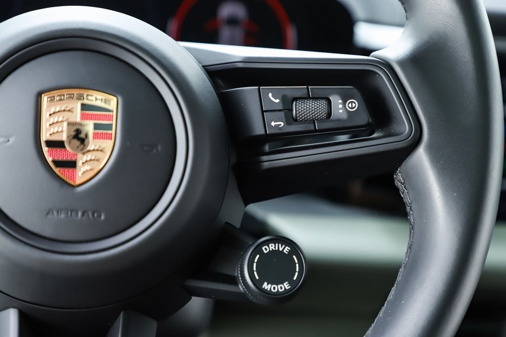2025 Porsche Macan S - Photo 50