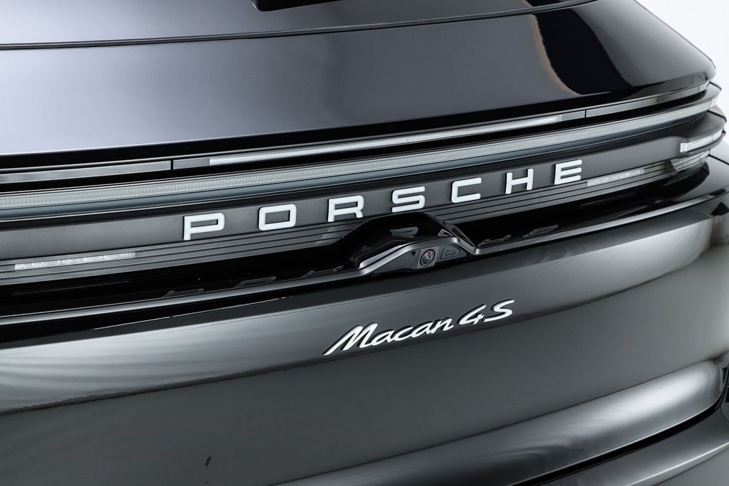 2025 Porsche Macan S - Photo 15