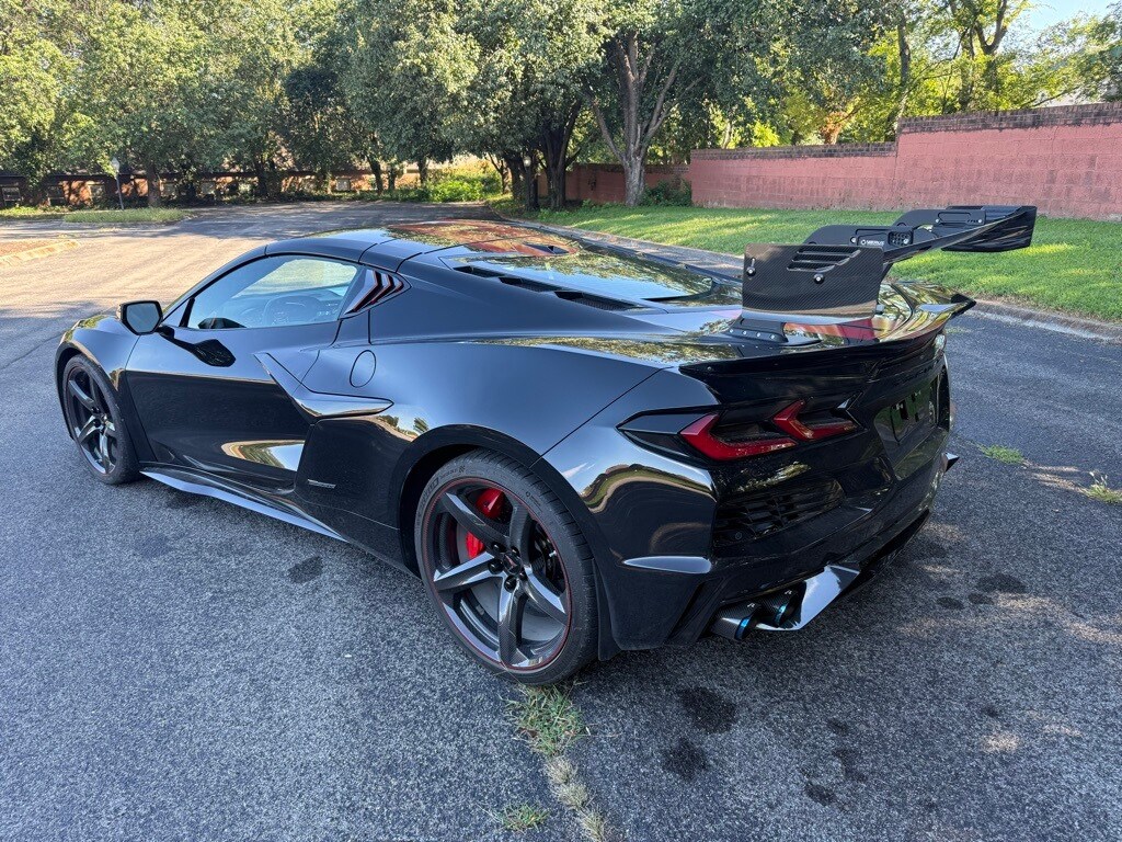 2024 Chevrolet Corvette E-Ray 3LZ photo 3