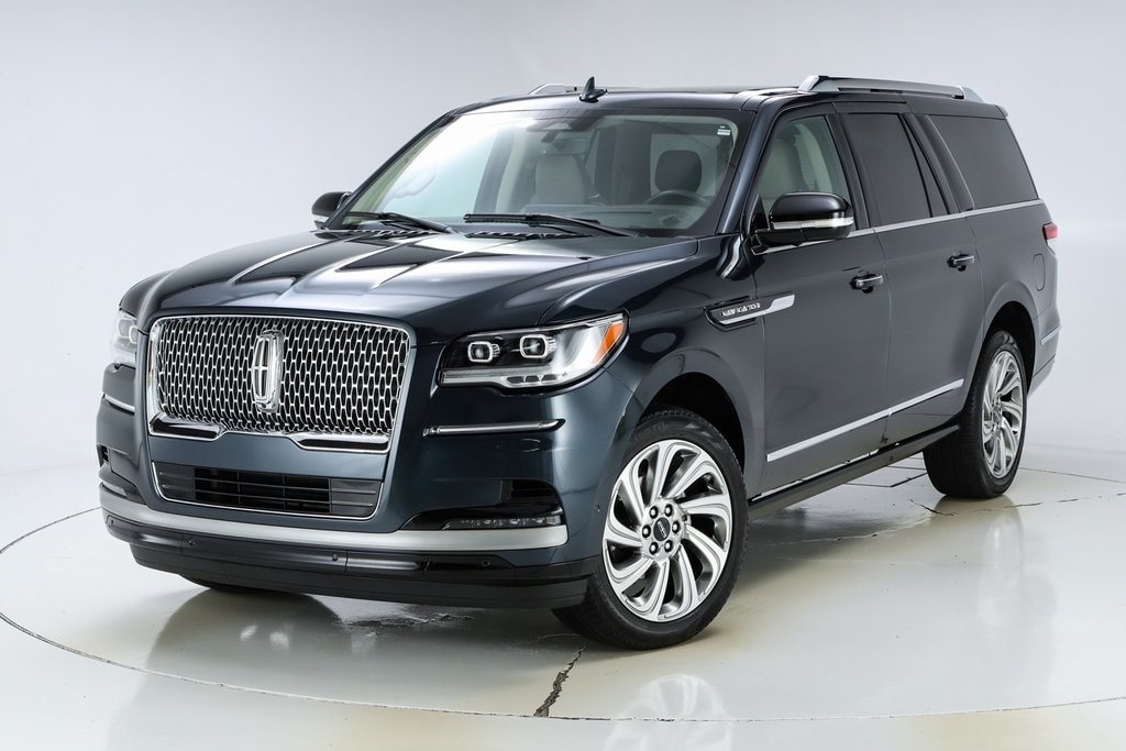 2024 Lincoln Navigator Reserve L's photo