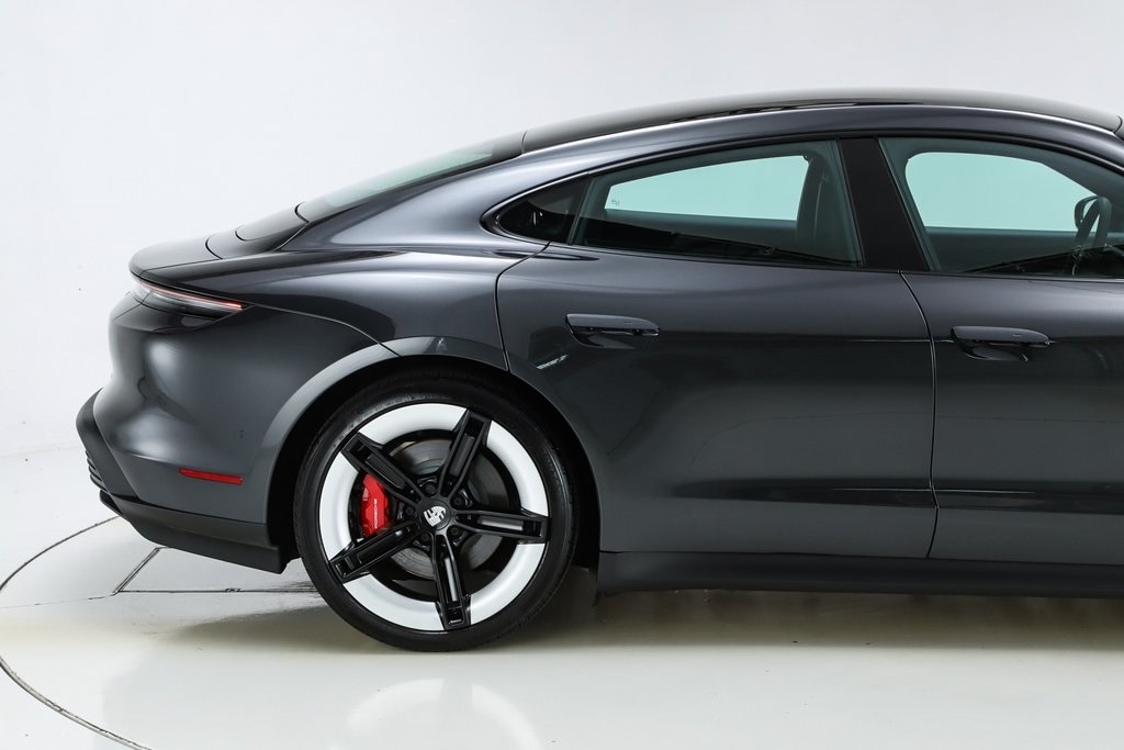 2025 Porsche Taycan S - Photo 25