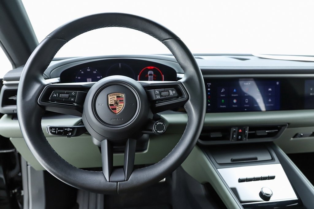 2025 Porsche Macan S - Photo 48