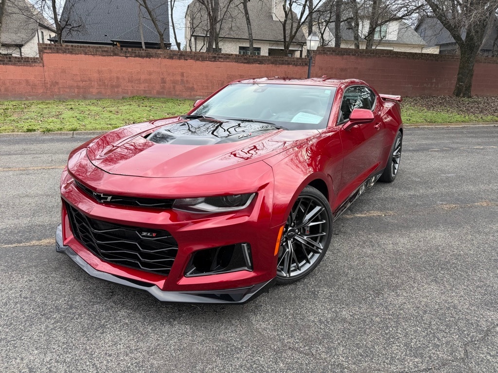2021 Chevrolet Camaro ZL1's photo