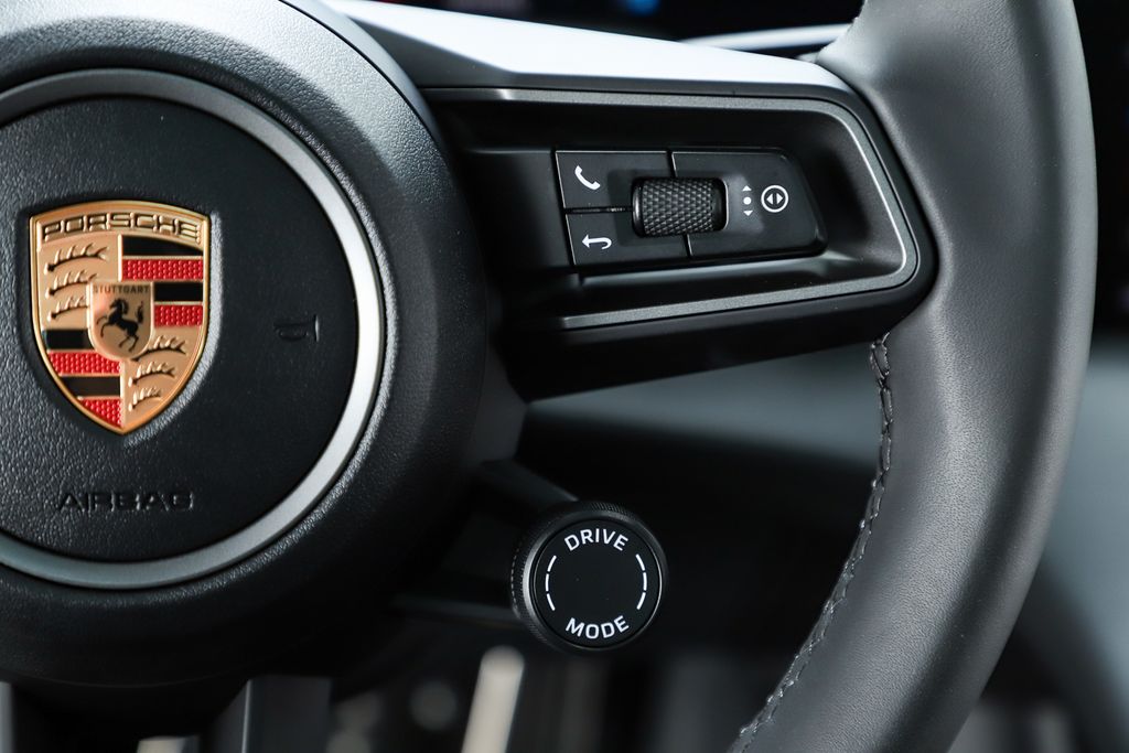 2025 Porsche Taycan Base - Photo 49