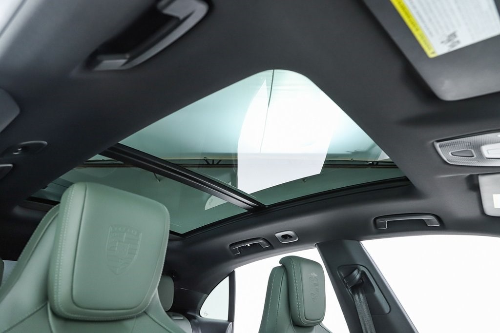 2025 Porsche Macan S - Photo 73