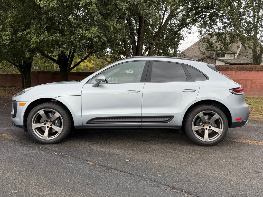 Certified 2025 Porsche Macan  SUV