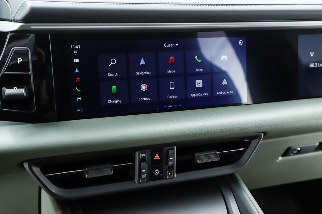 2025 Porsche Macan S - Photo 54