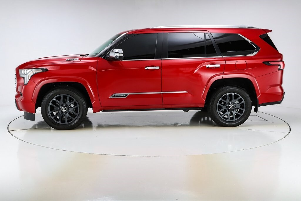 2024 Toyota Sequoia Capstone photo 2