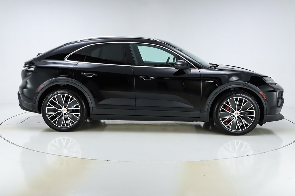2025 Porsche Macan S - Photo 24