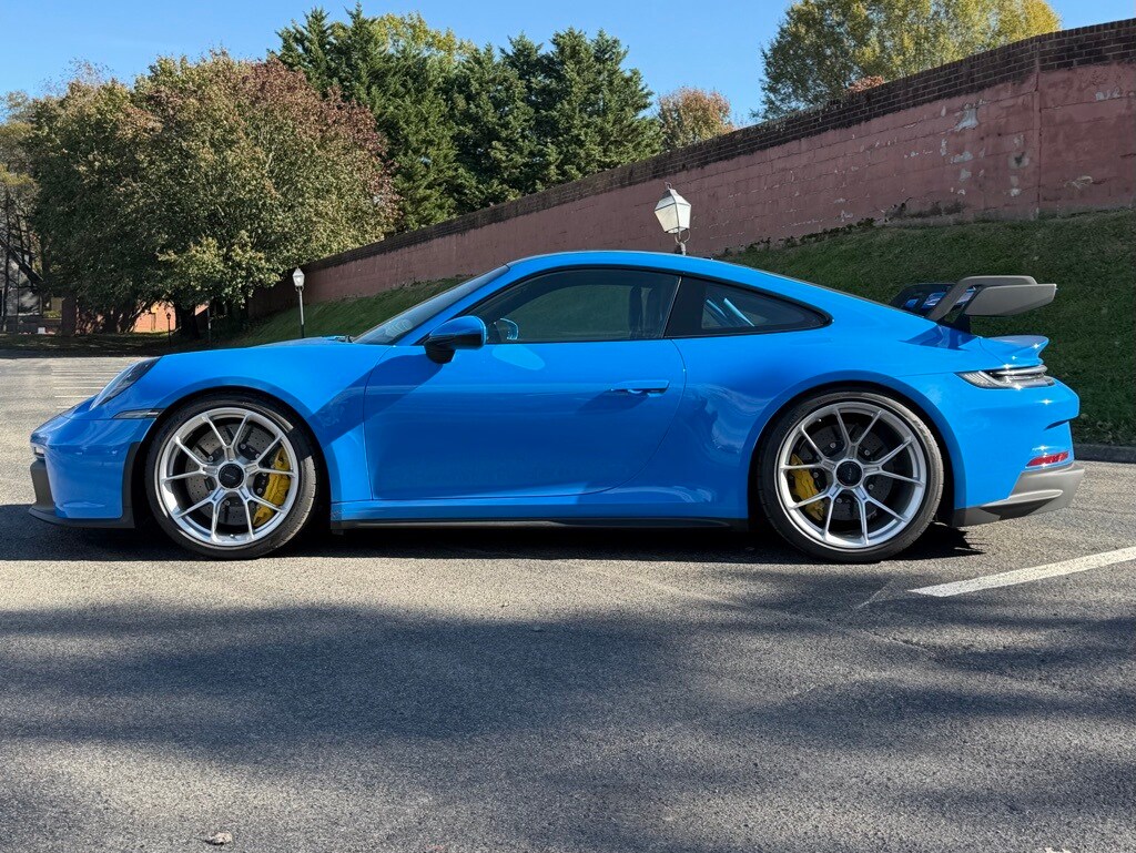 2023 Porsche 911 GT3 photo 2