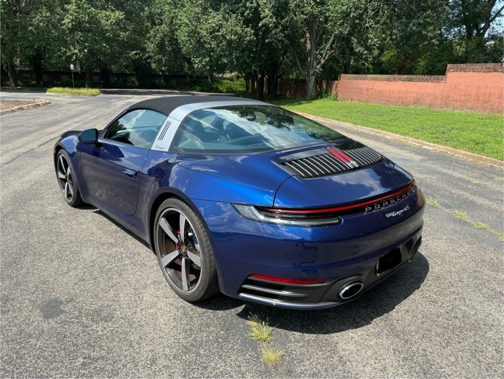 2024 Porsche 911 Targa 4S photo 3