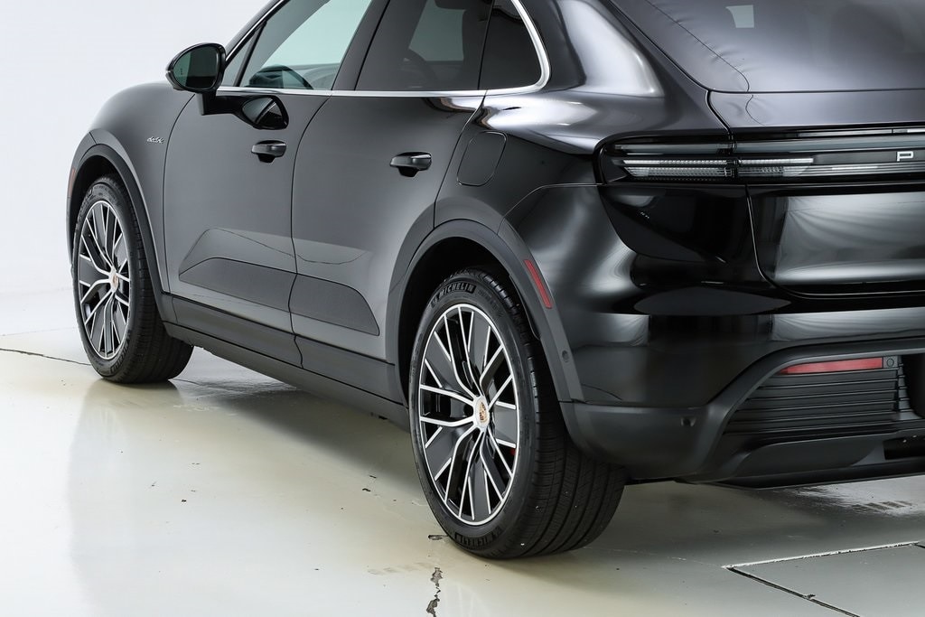 2025 Porsche Macan S - Photo 12
