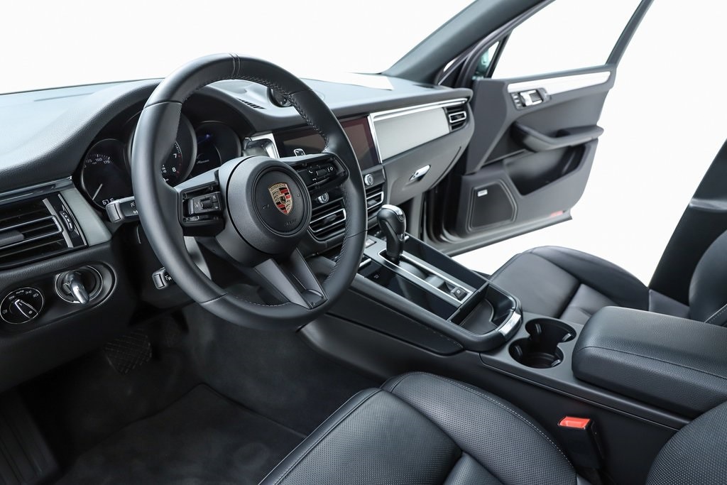 Certified 2025 Porsche Macan SUV