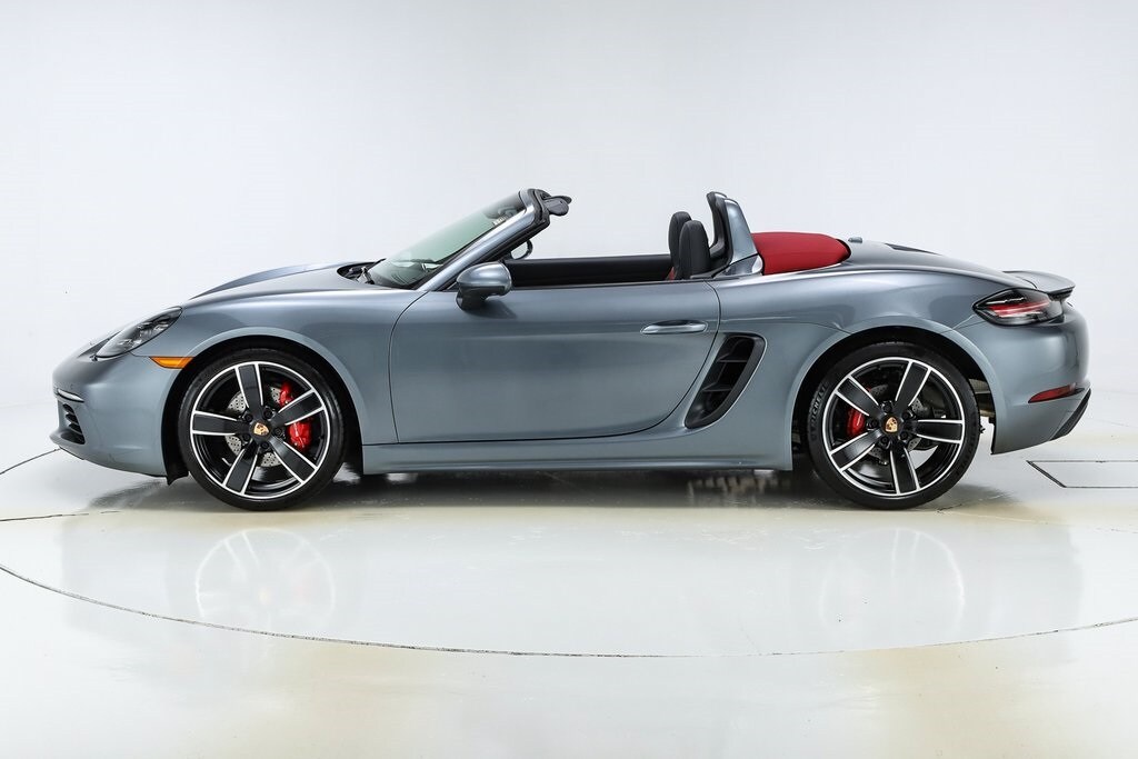 2025 Porsche Boxster S photo 2