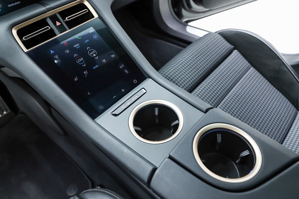 2025 Porsche Taycan S - Photo 52