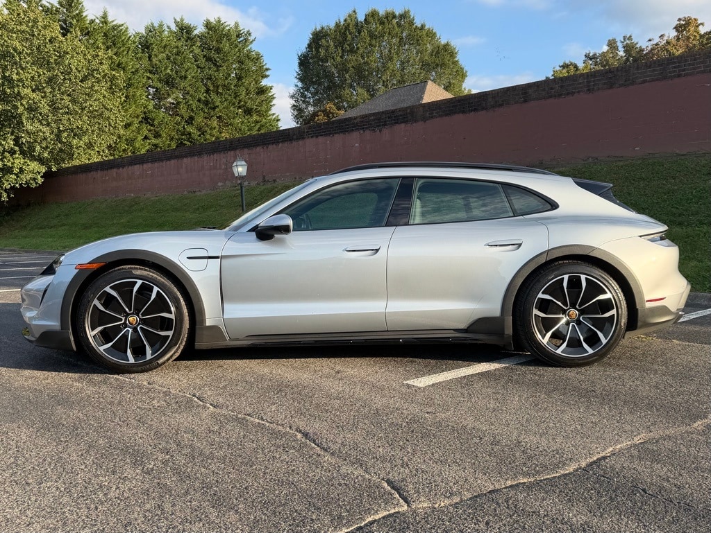 Certified 2022 Porsche Taycan Base with VIN WP0BA2Y18NSA67149 for sale in Knoxville, TN