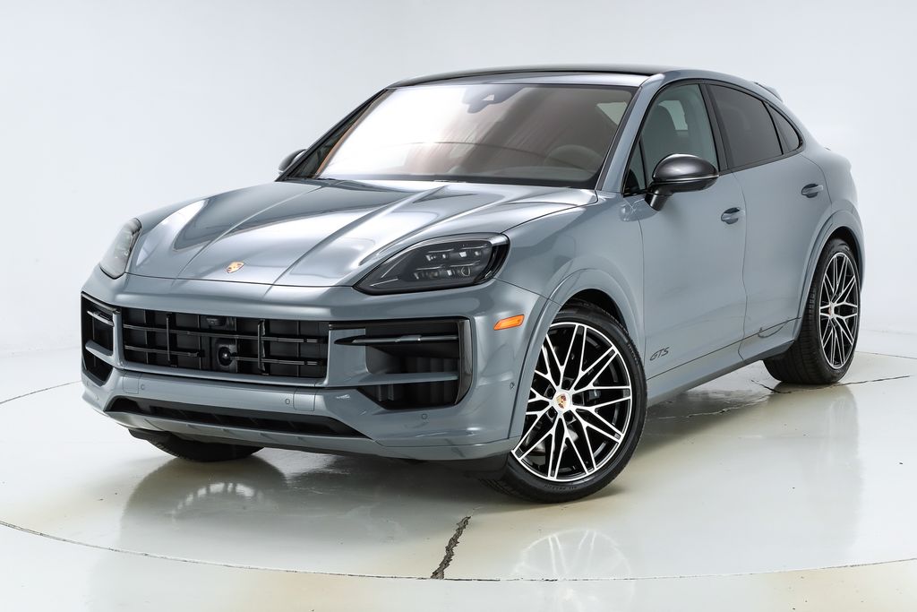 2026 Porsche Cayenne GTS's photo
