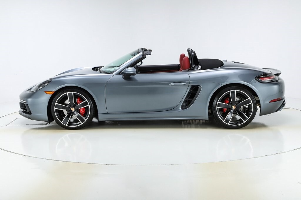 2025 Porsche Boxster S photo 2